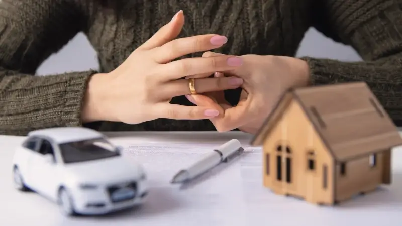 Komu przysługuje adwokat z urzędu?